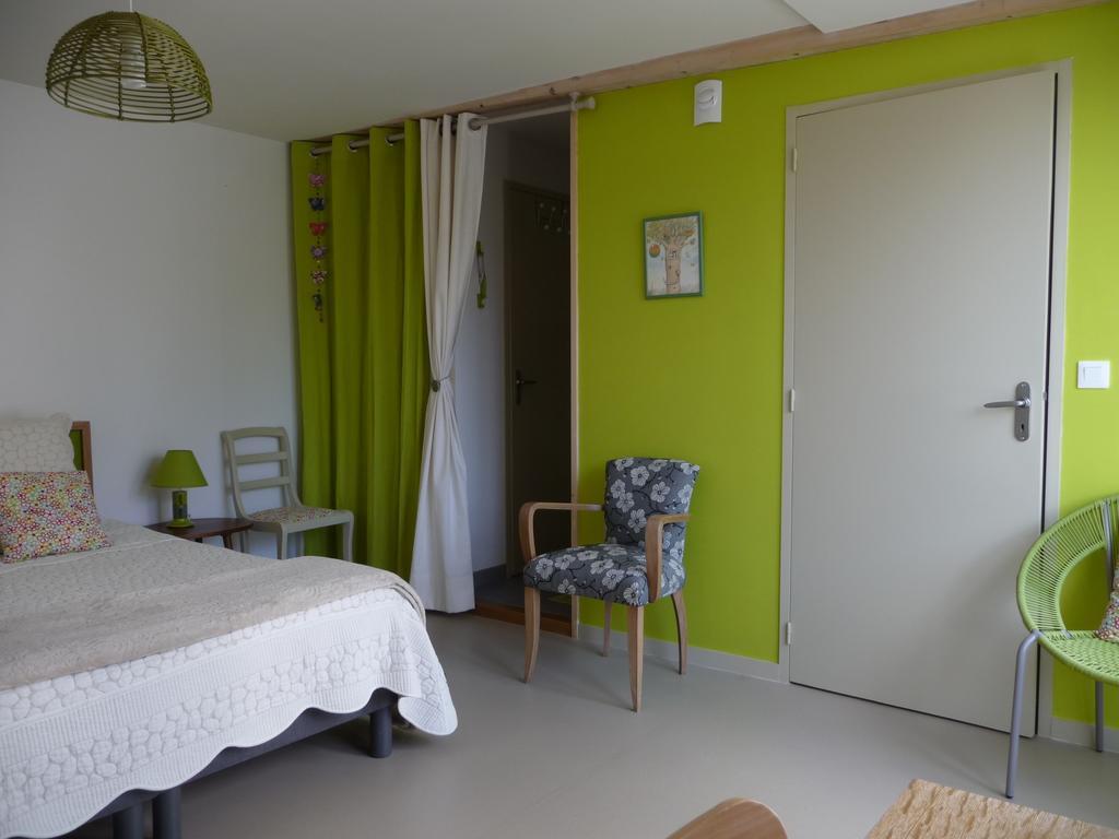 Bed and Breakfast Le Jardin Aux Oiseaux Férel Exteriér fotografie